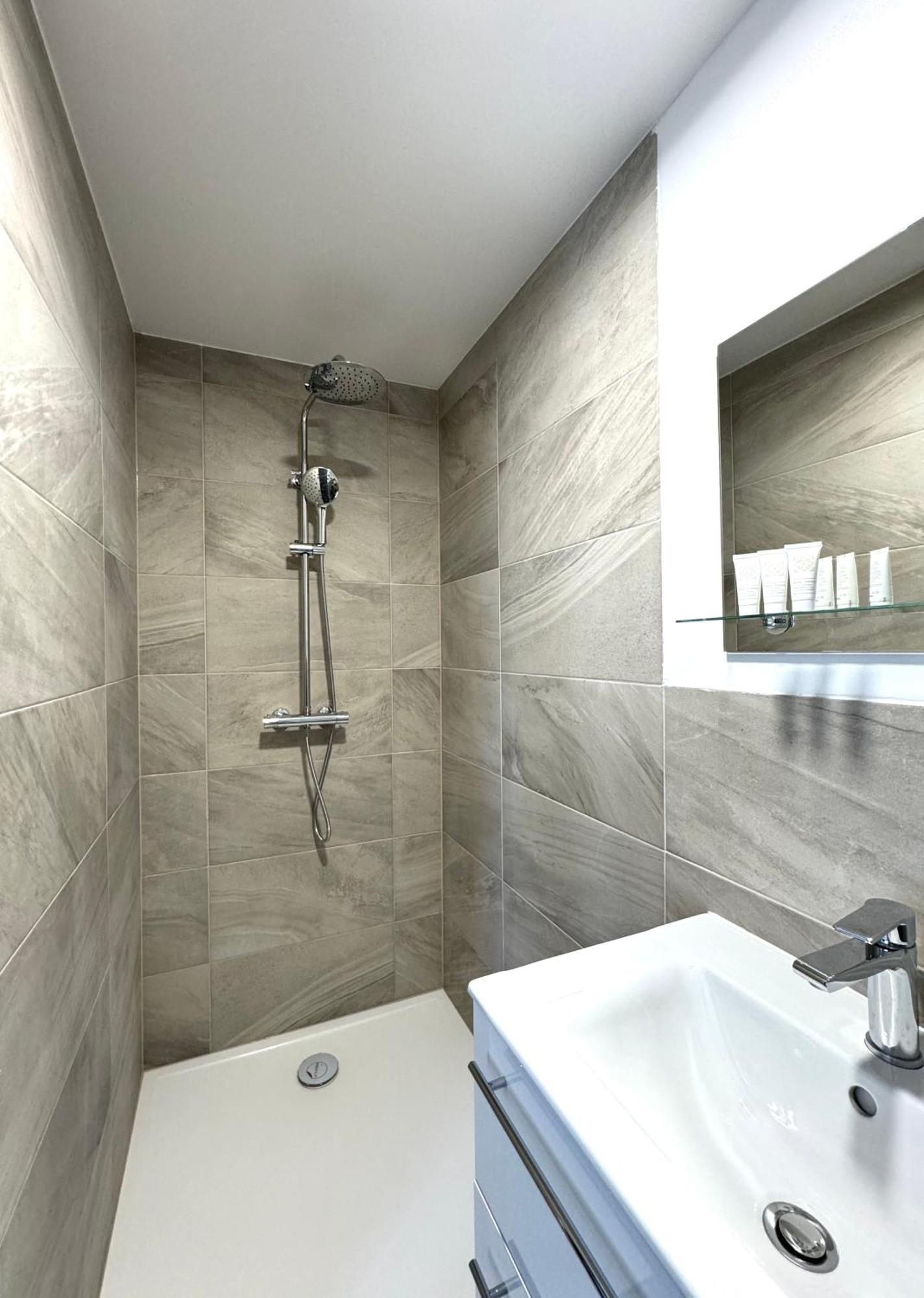 מריבור L&L Rooms מראה חיצוני תמונה