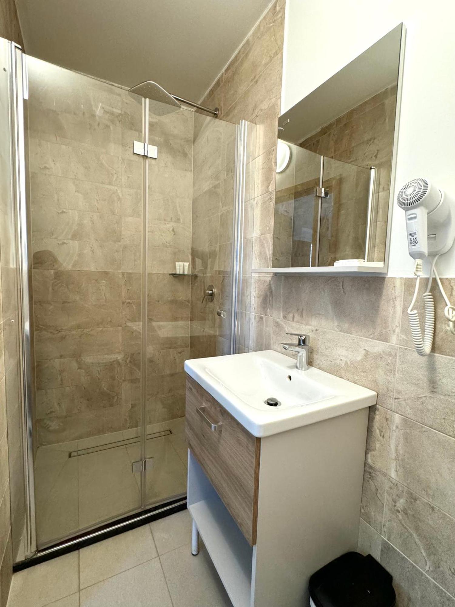 מריבור L&L Rooms מראה חיצוני תמונה